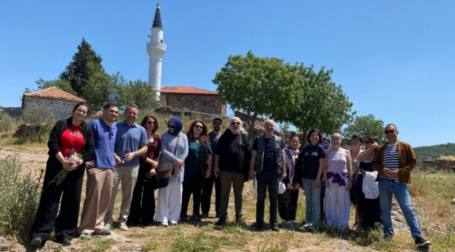 Sanat Tarihi Öğrencilerinden Aliağa'da Saha Ziyaretleri