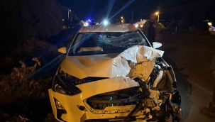 Tire'de otomobil ile çarpışan motosikletin sürücüsü hayatını kaybetti