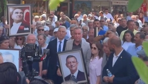 Bergama'da CHP'den toplu istifa... Başkan Çelik ve meclis üyeleri Yeni Parti'de