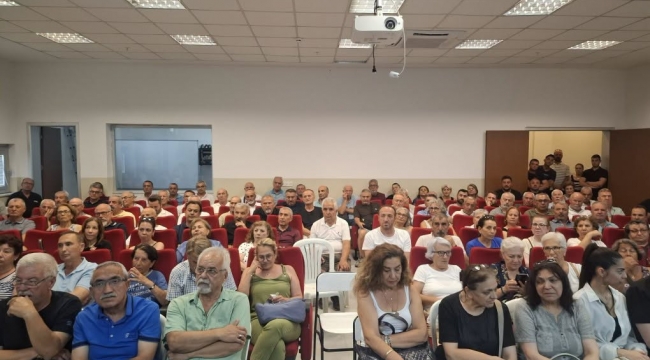 ​CHP Aliağa Örgütünden Yeni Siyasi Hareket İçin İstifa Edecekle