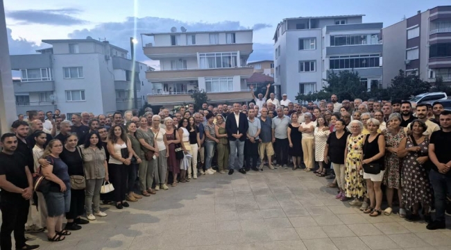 ​CHP Aliağa Örgütünden Yeni Siyasi Hareket İçin İstifa Edecekle