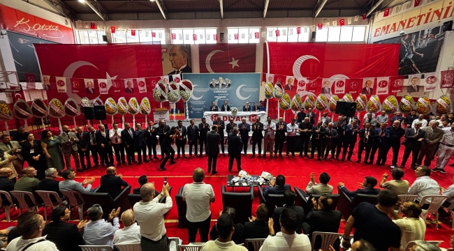 MHP İzmir'de Kongre Şöleni: 24 İlçede Birlik ve Coşku Rüzgarı