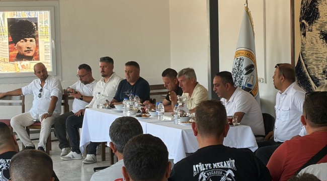 Petrol-İş Sendikası Genel Başkanı Süleyman Akyüz'den Aliağa'ya Ziyaret 